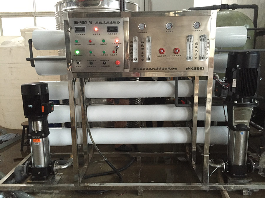 什么是供水設(shè)施，桶裝水灌裝機聊聊